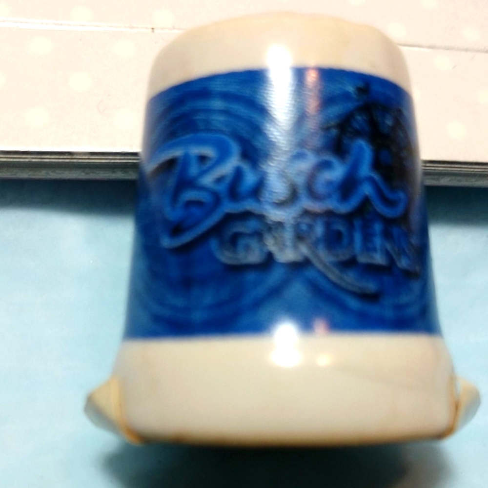 Vintage Busch Gardens Ceramic Thimble NWT